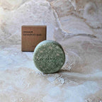 Shampoo bar mod skæl – til sensitiv hovedbund med tea tree & rosmarin - Conscious.dk